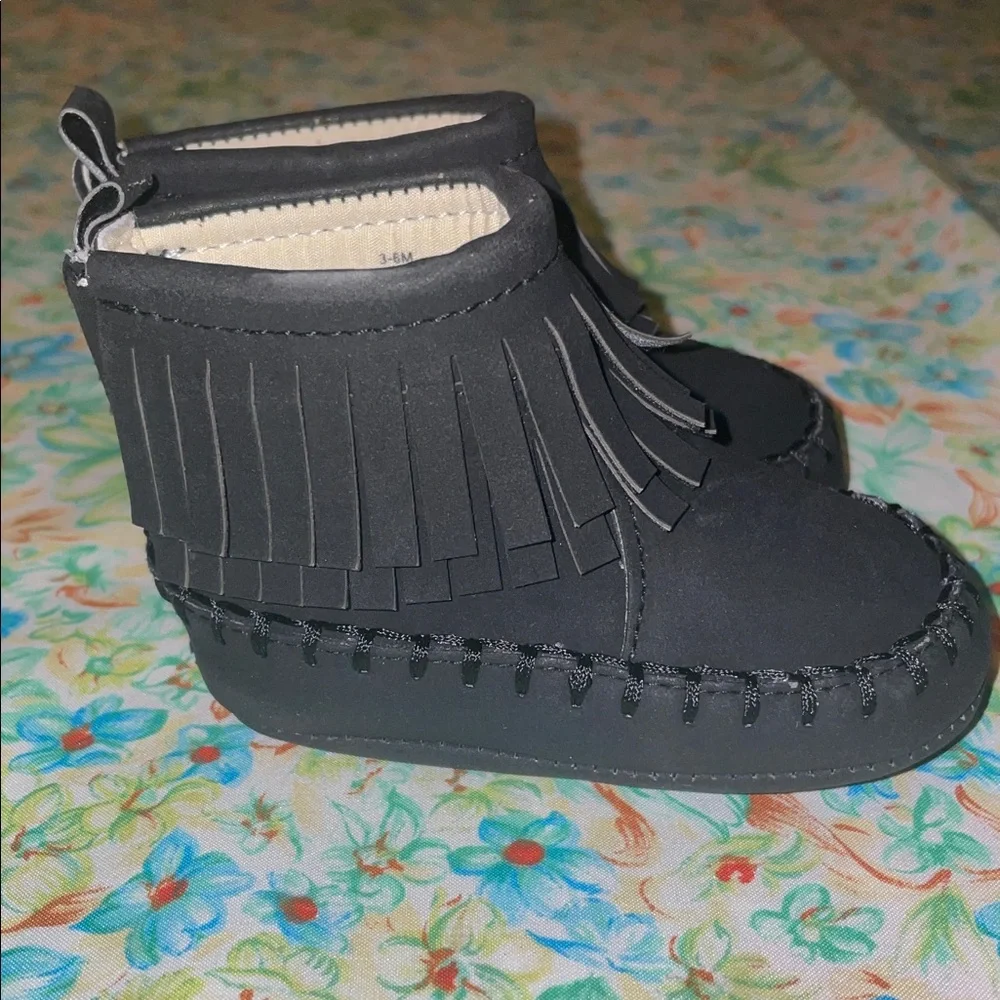 Old navy Black Fringe Moccasin Boots (3-6mo)